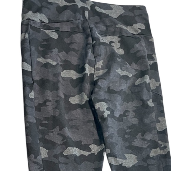 CAbi Gray Camo Leggings - Picture 2 of 6